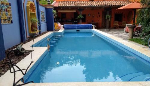 Apartment with Pool View 
