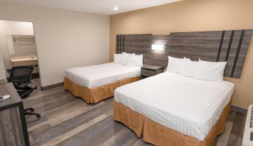 2 Queen Beds - Non-Smoking