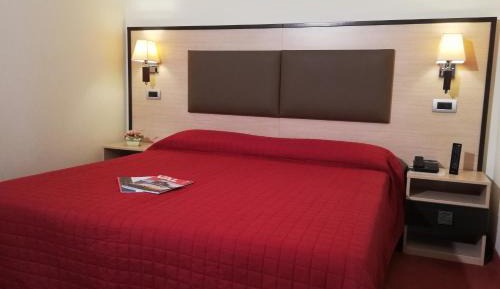 Double Room with Balcony and Mountain View