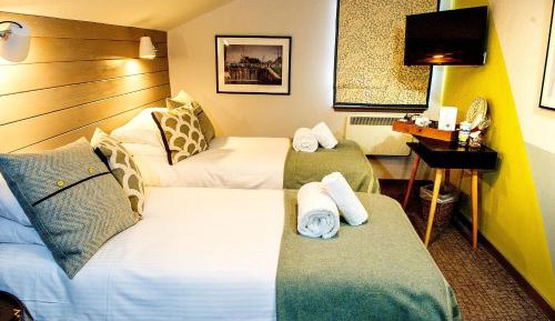 Double Room with Private Bathroom