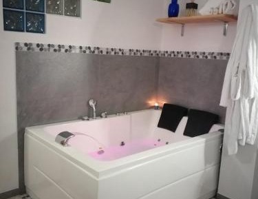 Luxury Triple Room