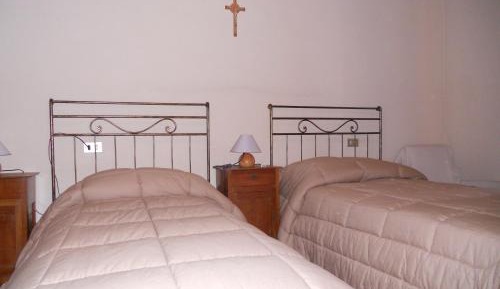 Twin Room with Private Bathroom