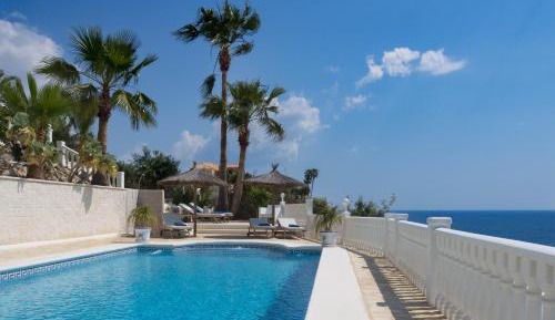 Villa with Sea View