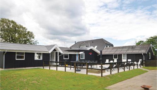 Five-Bedroom Holiday Home