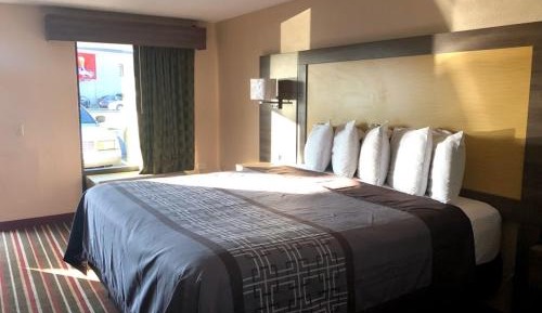 King Room - Non-Smoking