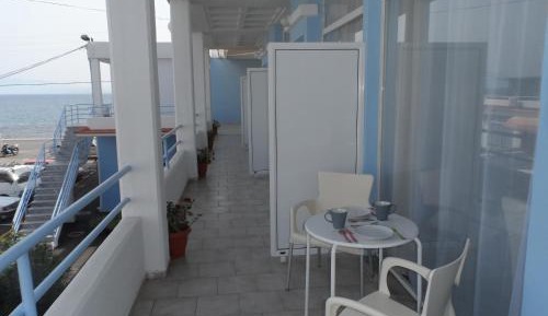 Studio with Side Sea View (2 Adults)