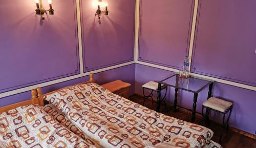 Double or Twin Room with Shared Bathroom