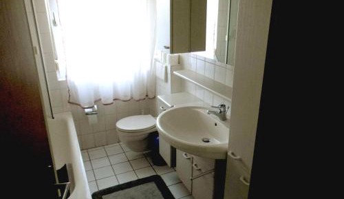 Single Room with Shared Bathroom