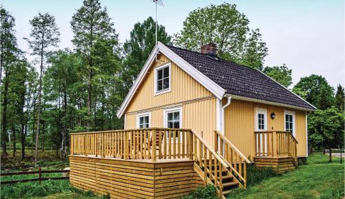 One-Bedroom Holiday Home