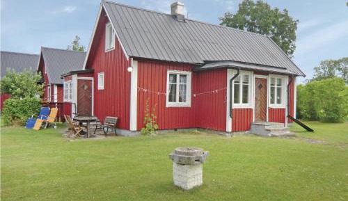 Three-Bedroom Holiday Home 