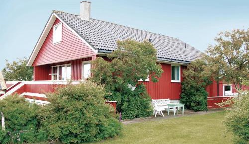 Five-Bedroom Holiday Home