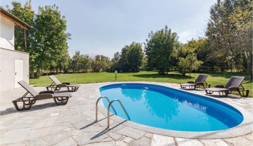 Five-Bedroom Holiday Home