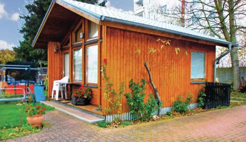 One-Bedroom Holiday Home