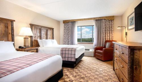 Standard Queen Room with Two Queen Beds