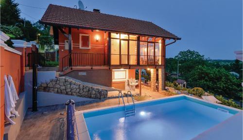 One-Bedroom Holiday Home