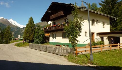 Holiday Home with Balcony (12 Adults)