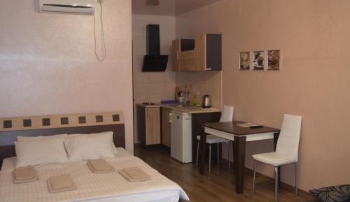 Quadruple Room with Private Bathroom