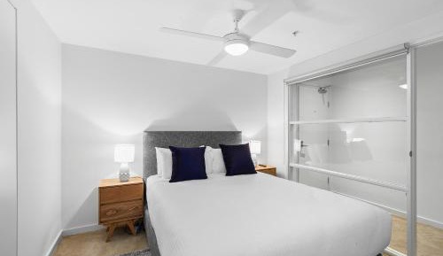 Deluxe Three-Bedroom River View Apartment with Balcony