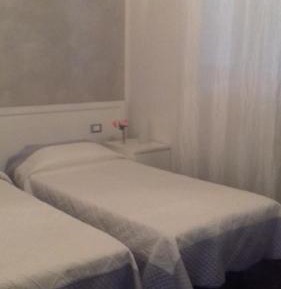 Twin Room with Bathroom