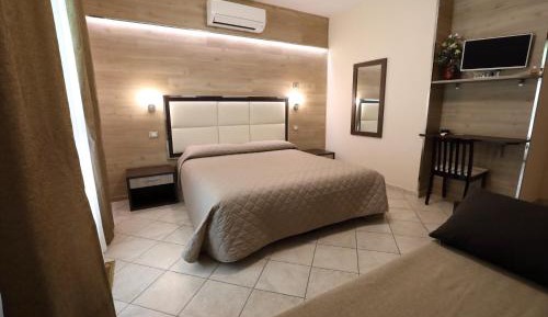 King Room with Spa Bath
