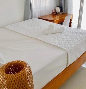 Queen Room with Sea View