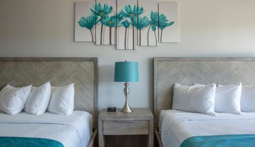 Luxury Room with Two Queen Beds