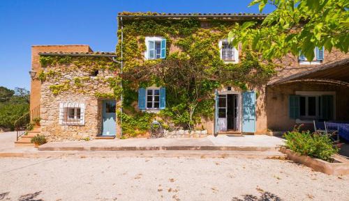 Villa with Garden View