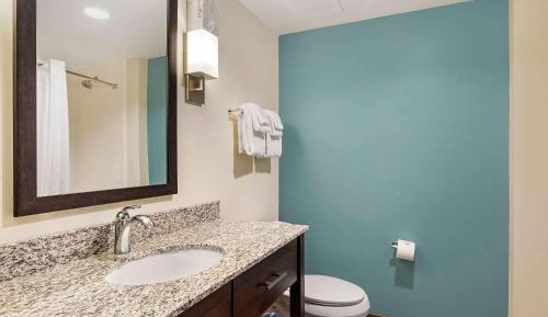 Queen Room with Two Queen Beds - Mobility Accessible/Non-Smoking