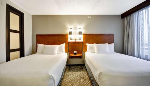 Double Room with Two Double Beds and Accessible Tub - Disability Access