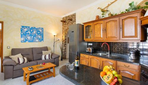 Superior One-Bedroom Apartment