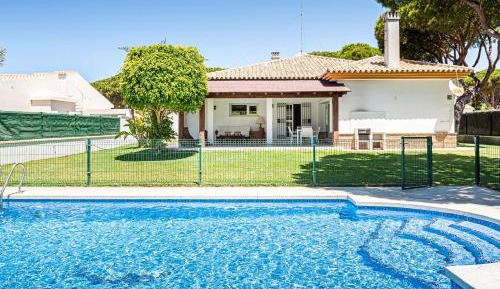 Villa with Garden View