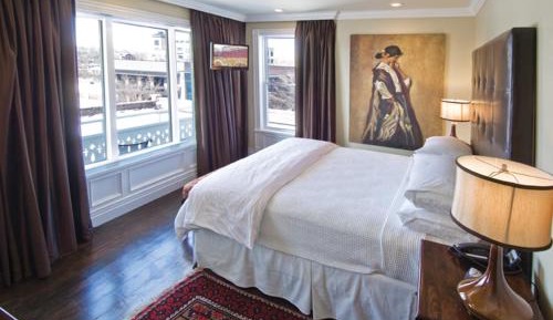 Superior King Room
