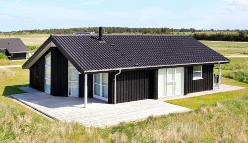 Three-Bedroom Holiday Home 
