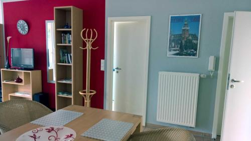 One-Bedroom Apartment with Balcony