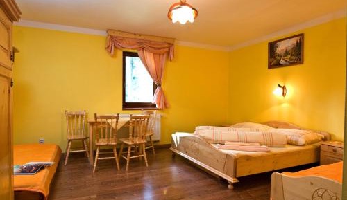 Triple Room with Private Bathroom