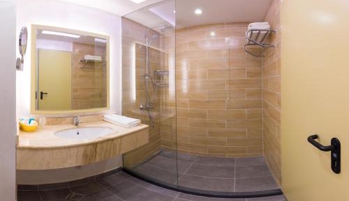 Twin Room with Balcony