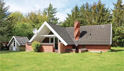 Two-Bedroom Holiday Home