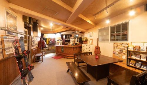 Twin Room with Private Bathroom and Toilet