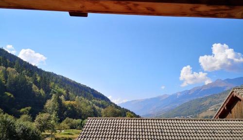Quadruple Room with Mountain View
