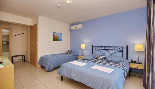 Triple Room with Pool View