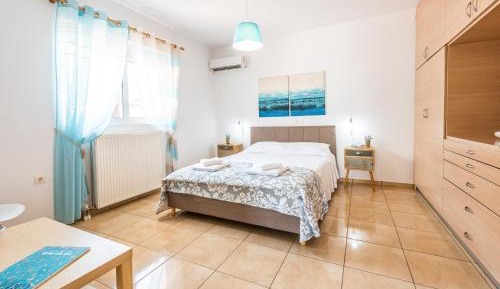 Deluxe One-Bedroom Apartment with Garden View