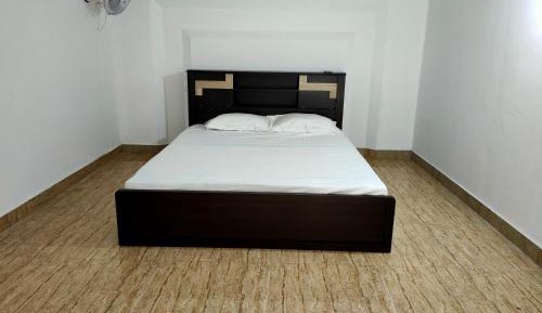 Family Room with Lake View