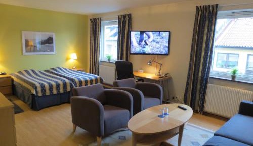 Large Twin Room