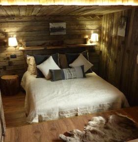 Suite with Mountain View