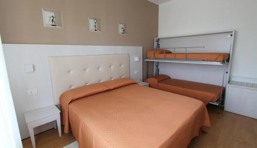 Comfort Quadruple Room