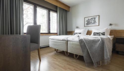 One-Bedroom Suite with Sauna