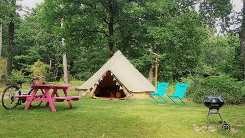 Bell Tent (16 ft)