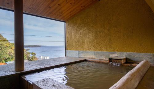 King Room with Open-Air Bath - Non-Smoking 401