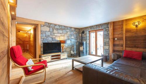 Three-Bedroom Apartment