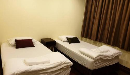 Twin Room with Private Bathroom